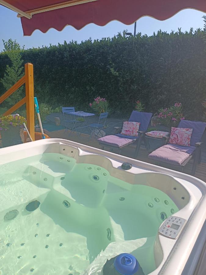 Chalet & Spa Sur La Cote Fleurie Auberville Eksteriør billede